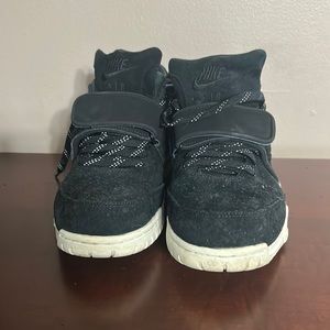 Nike Air Trainer Victor Cruz